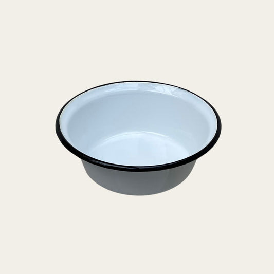 bassine en email pour activités Montessori vie pratique