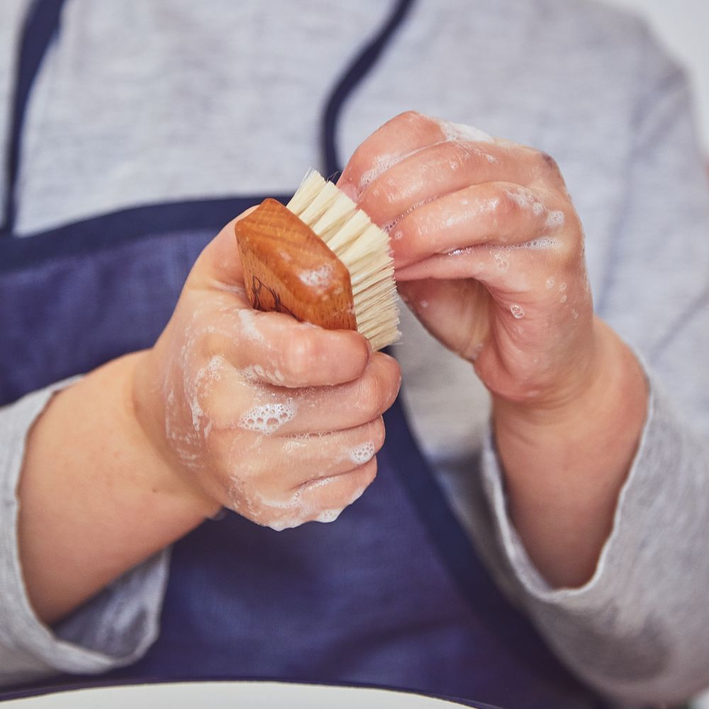 brosse à ongles pour enfant Montessori 